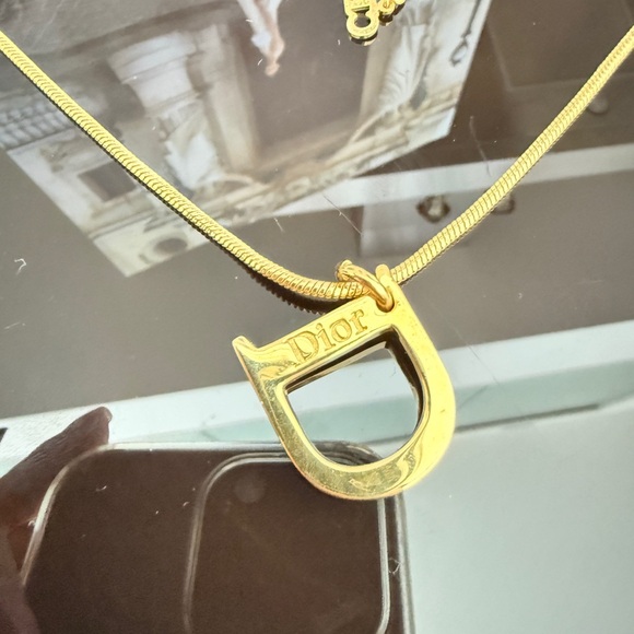 LOT 2224 18K gold plated Dior D Pendant Necklace - Picture 5 of 10